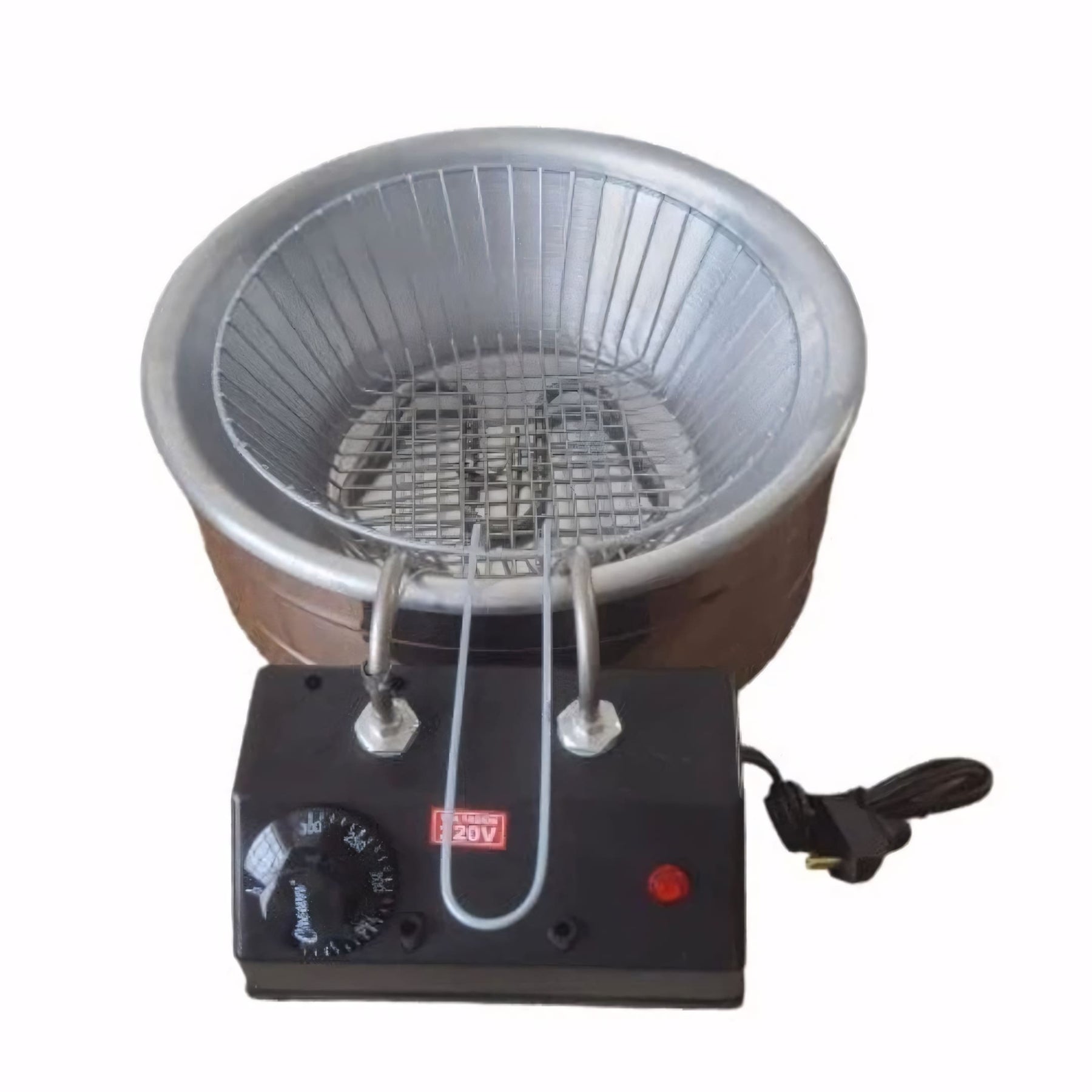 Fritadeira elétrica profissional com cesto, tacho em alumínio e base em inox, ideal para restaurantes e eventos. Frita rapidamente com alta eficiência e durabilidade.