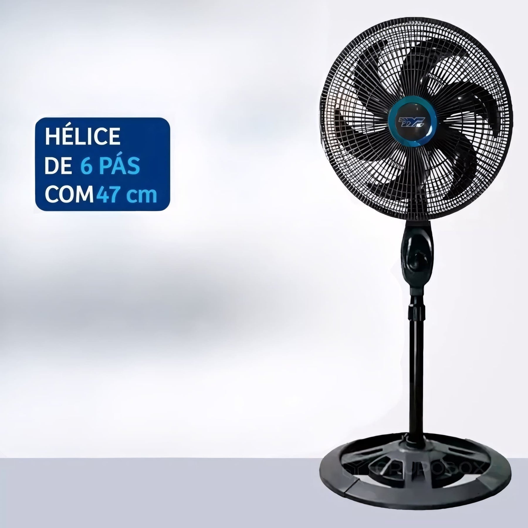 Ventilador de pé preto com 6 pás, base estável, hélice de 38cm e altura de 127cm. Potência de 75W, silencioso e com oscilação automática para melhor ventilação.