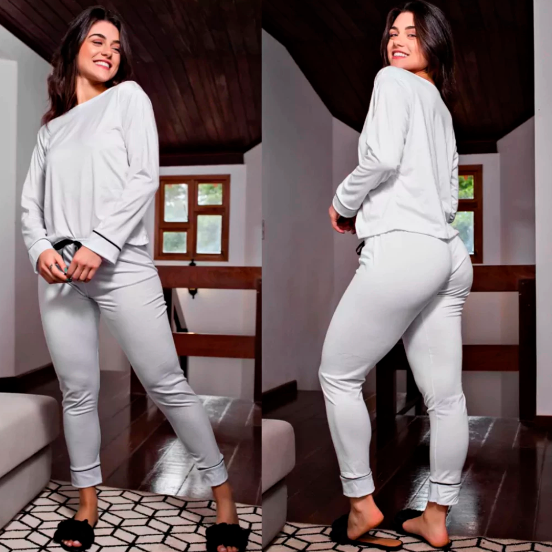 Pijama feminino de inverno em tecido Micro Sensitivity. Leve, quente e confortável, com laço de cetim na calça. Perfeito para noites frias com estilo e suavidade.