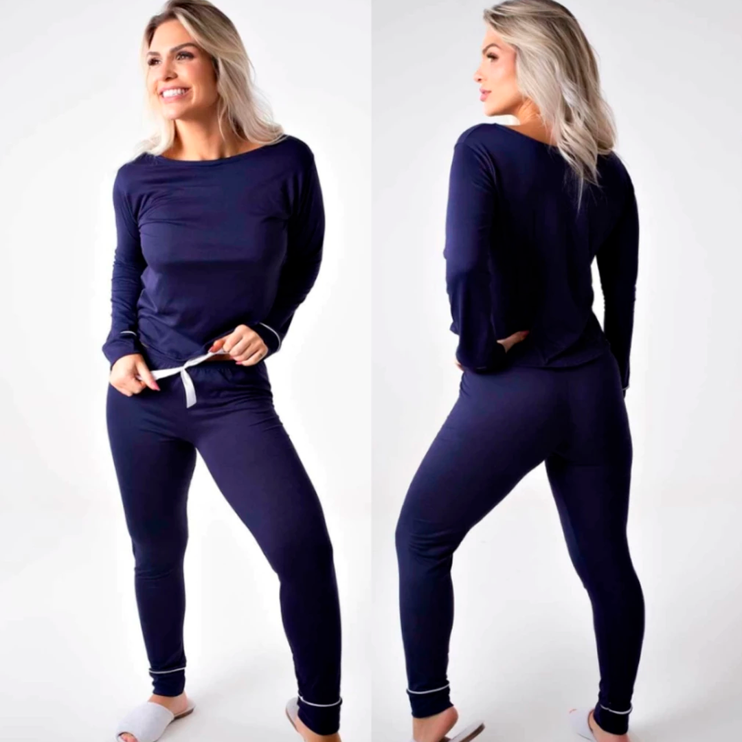 Pijama feminino de inverno em tecido Micro Sensitivity. Leve, quente e confortável, com laço de cetim na calça. Perfeito para noites frias com estilo e suavidade.