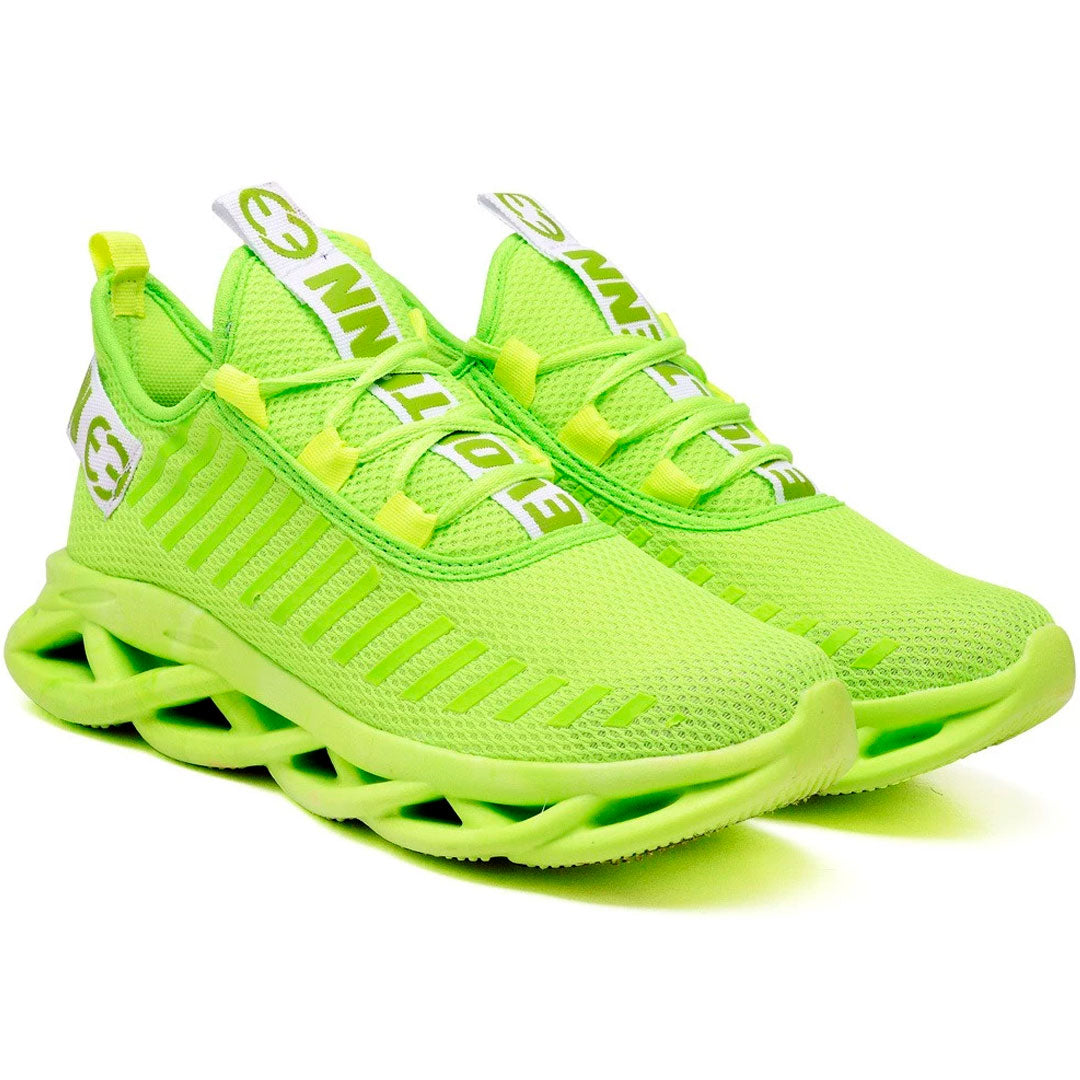 Tênis feminino esportivo com solado tecnológico em micro expandido, cabedal em malha respirável e design moderno. Disponível em cores vibrantes como pink, amarelo e verde neon.