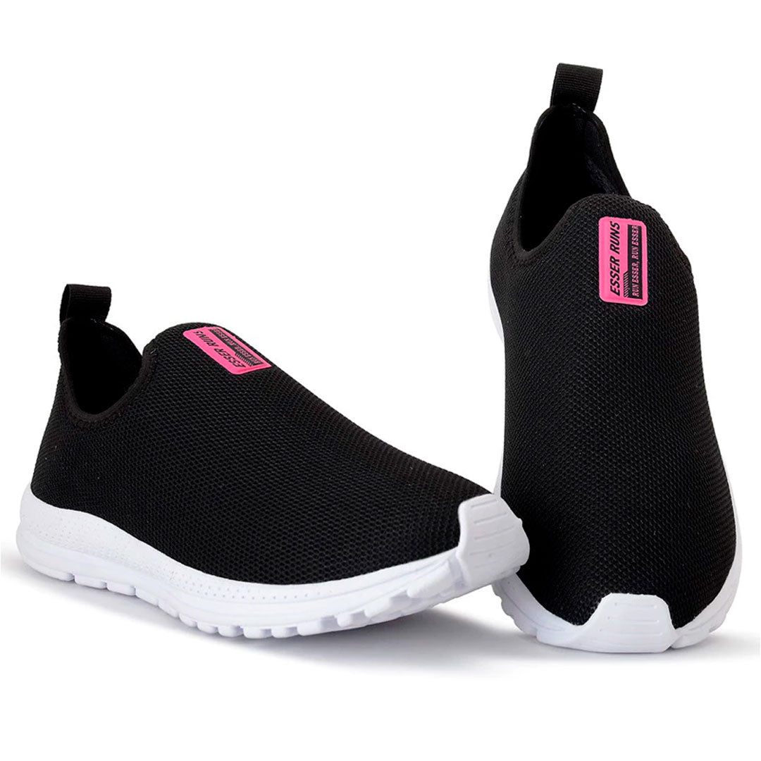 Sapato feminino slip-on com tecido ultra respirável e sola leve, ideal para o dia a dia. Design moderno, sem cadarços, com palmilha confortável para rotina ativa.