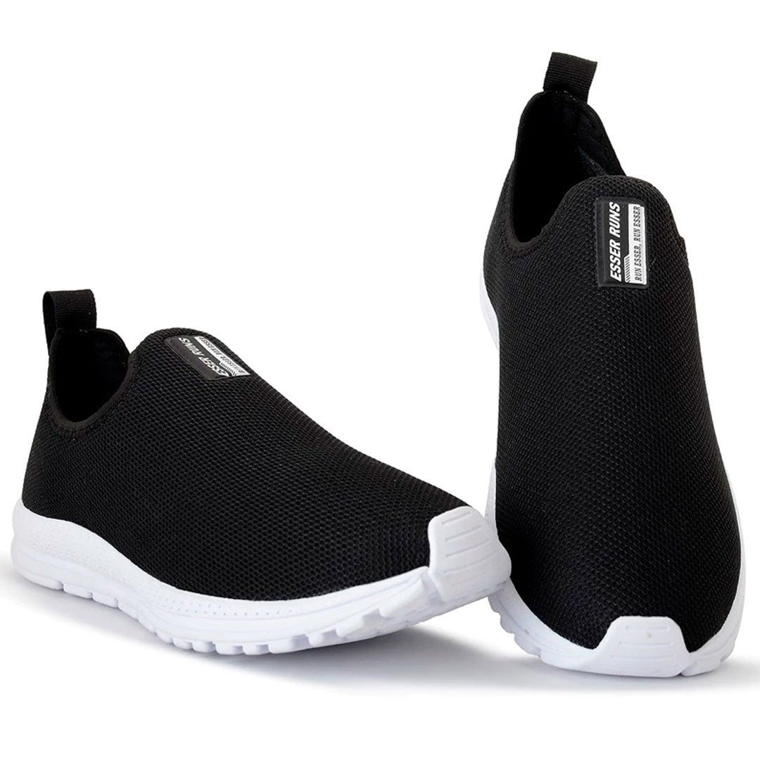 Sapato feminino slip-on com tecido ultra respirável e sola leve, ideal para o dia a dia. Design moderno, sem cadarços, com palmilha confortável para rotina ativa.