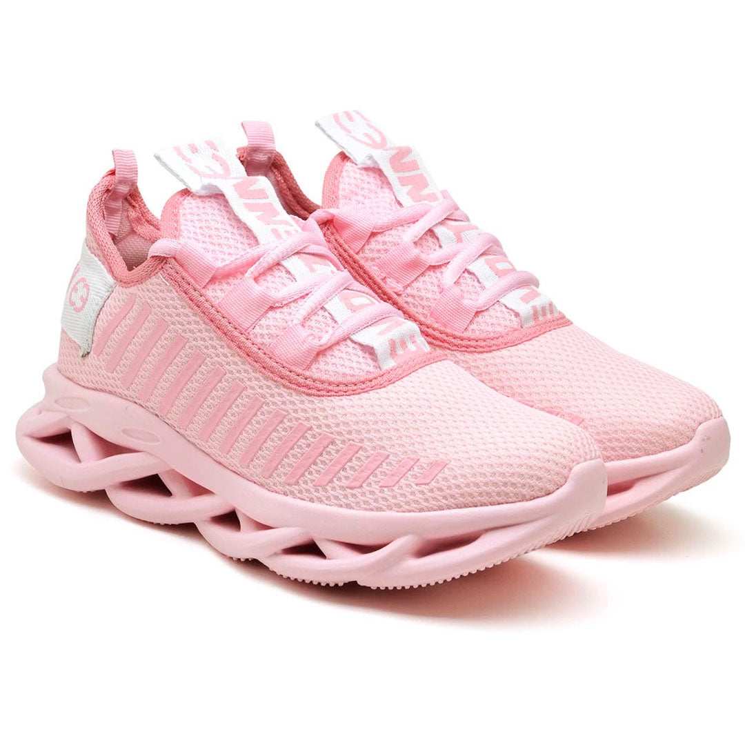 Tênis feminino esportivo com solado tecnológico em micro expandido, cabedal em malha respirável e design moderno. Disponível em cores vibrantes como pink, amarelo e verde neon.