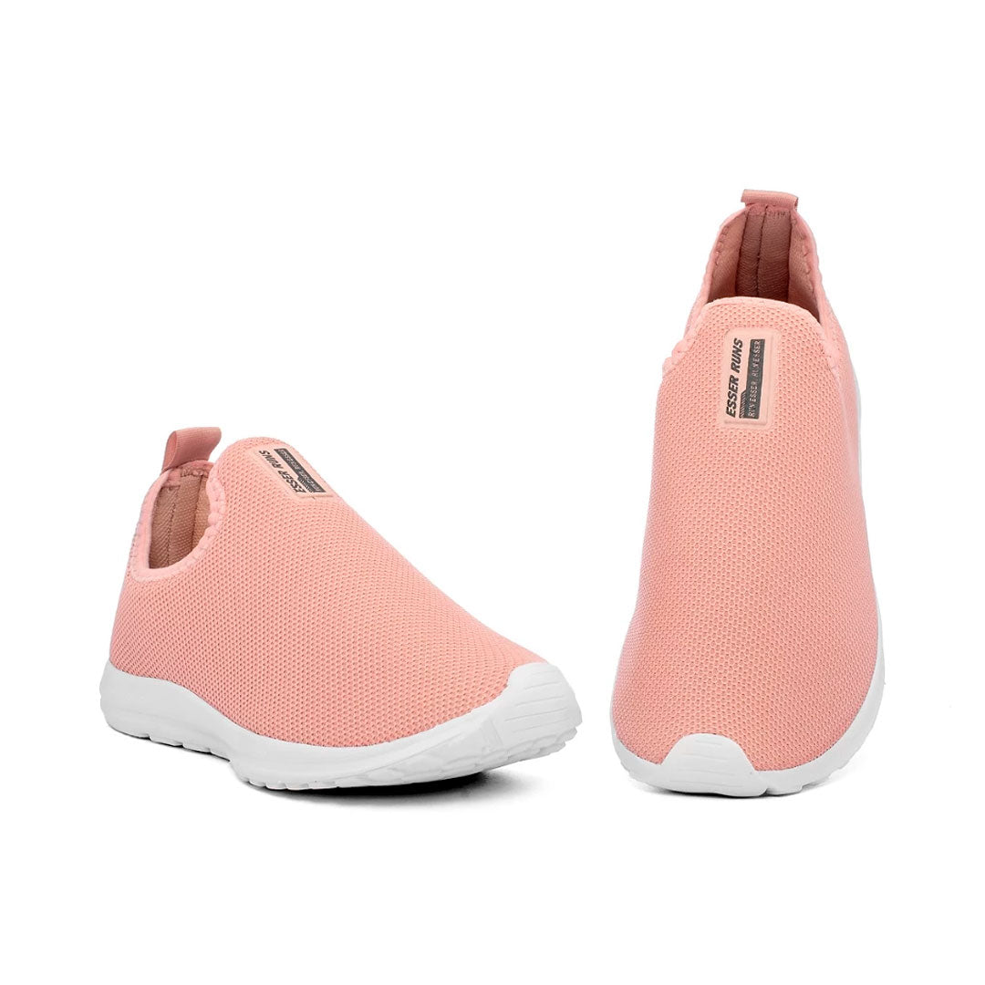 Sapato feminino slip-on com tecido ultra respirável e sola leve, ideal para o dia a dia. Design moderno, sem cadarços, com palmilha confortável para rotina ativa.