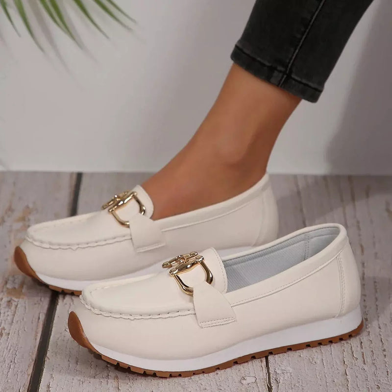 Mocassim Feminino - Casual com Fivela Dourada