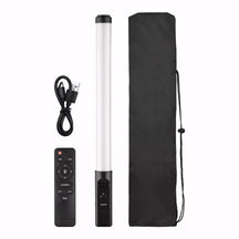 Luz LED portátil RGB de 50 cm com 5 modos de cor, controle remoto, cabo USB e bolsa de transporte. Ideal para fotos e vídeos criativos. Tripé compatível com rosca padrão 1/4 