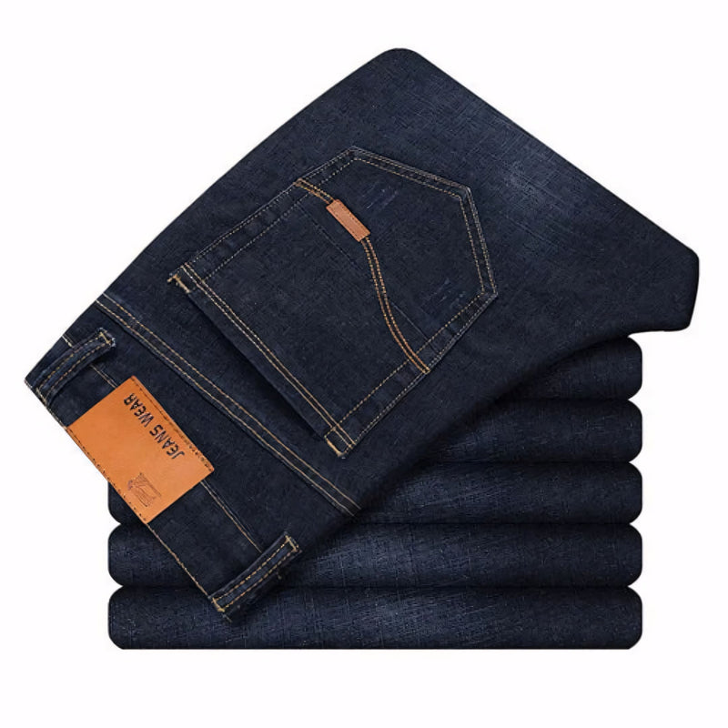 Calça jeans masculina com modelagem reta, tecido elástico e cores versáteis. Confortável, elegante e ideal para o dia a dia. Acompanha cinto ajustável como brinde exclusivo.