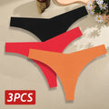 Mulher usando calcinha tanga sem costura cor preta, com recorte anatômico que não marca sob roupas, ideal para looks justos e tecidos finos, oferecendo conforto e leveza no dia a dia.