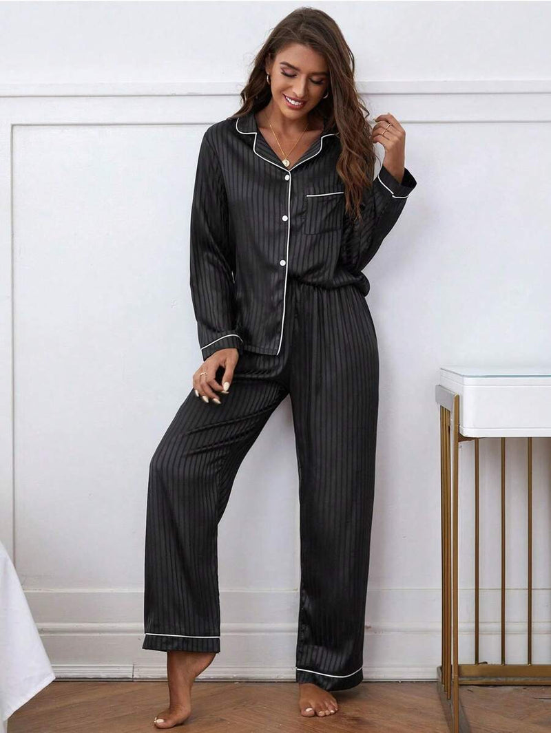 Pijama Americano Feminino de Cetim Elegante