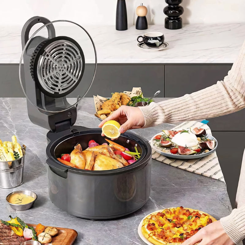 Air Fryer Forno multifuncional com 10L de capacidade, tampa de vidro, grelha giratória, cesto interno e controles ajustáveis. Design moderno e preparo saudável sem óleo.