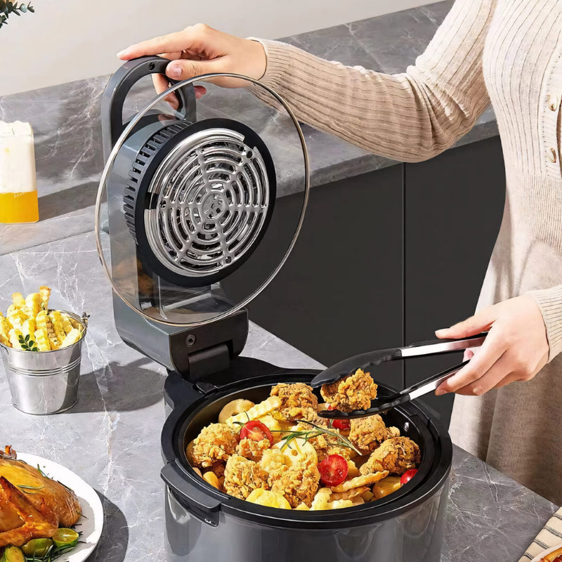 Air Fryer Forno multifuncional com 10L de capacidade, tampa de vidro, grelha giratória, cesto interno e controles ajustáveis. Design moderno e preparo saudável sem óleo.