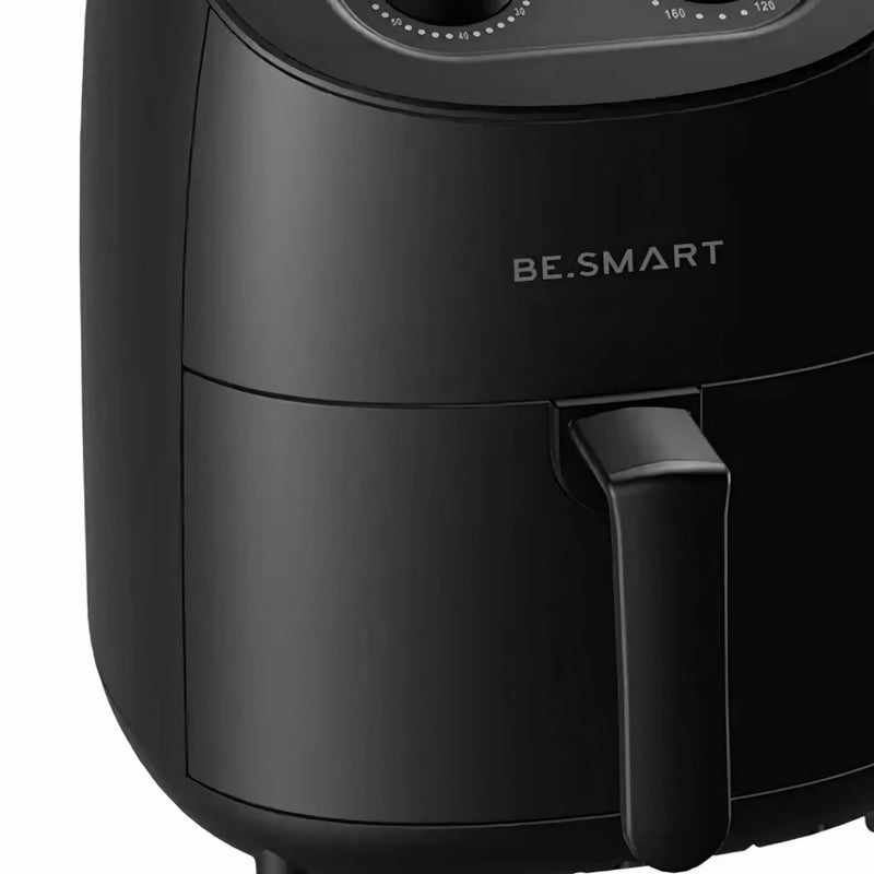 Air Fryer BeSmart preta com design moderno, cesto quadrado antiaderente de 3,5 litros, controles manuais de tempo e temperatura até 200°C. Ideal para frituras sem óleo e receitas saudáveis.
