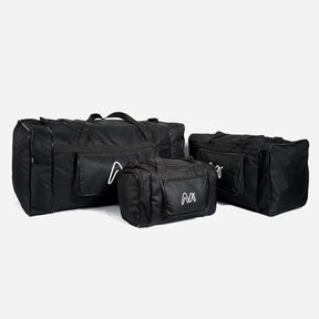 Kit com 3 malas de viagem em tamanhos GG, G e P. Estrutura em nylon preto e azul, bolsos laterais e frontais com zíper, alça de mão e ombro. Ideal para viagens longas e curtas.