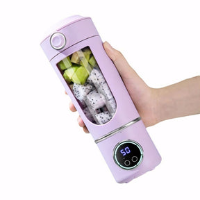 Mini liquidificador portátil roxo com display digital inteligente, ideal para smoothies e sucos. Equipado com 4 velocidades, 12 lâminas de aço e carregamento rápido via USB. Perfeito para uso diário e transporte fácil.