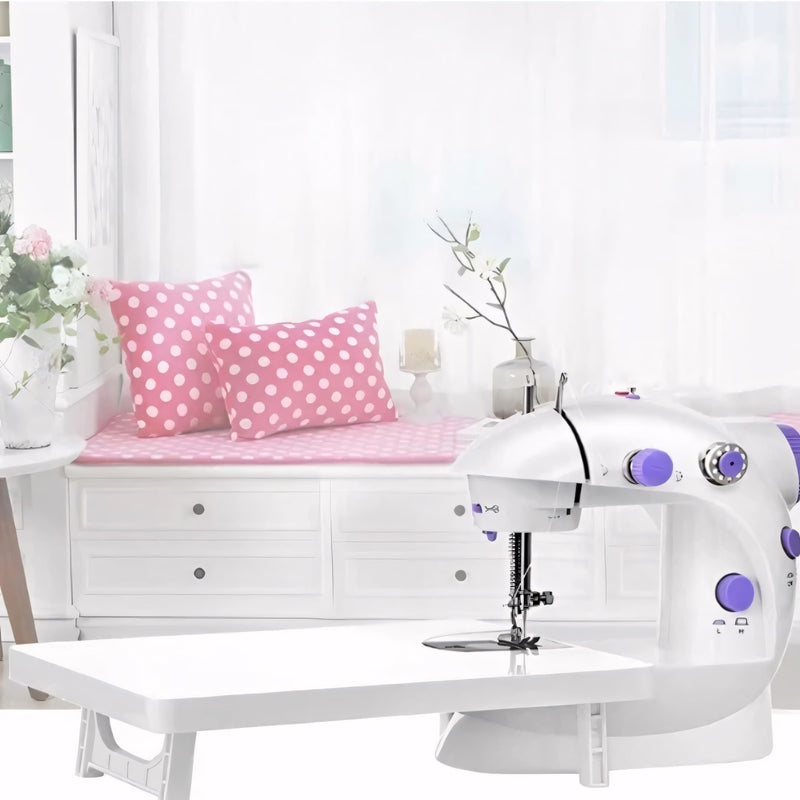 Mini máquina de costura portátil com 12 pontos, luz LED, pedal e ajuste de velocidade. Ideal para costuras criativas e reparos com acabamento profissional.