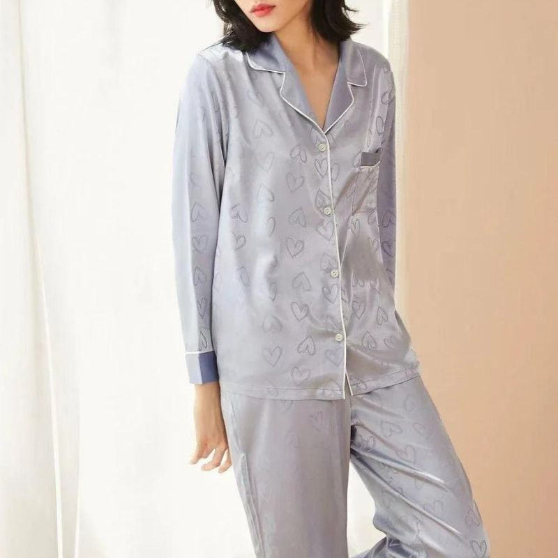 Pijama Luxuoso Feminino