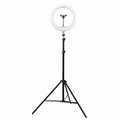 Ring Light profissional de 12 polegadas com tripé ajustável até 2,1m, controle de intensidade embutido, 3 tons de luz e suporte de celular central. Ideal para gravações, fotos e lives.