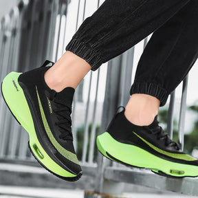 Tênis Speed Run com tecnologia de amortecimento MaxAir. Leve, respirável e estiloso, ideal para corrida, academia ou dia a dia. Conforto e performance juntos.