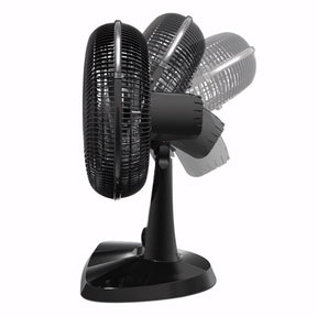 Ventilador silencioso com 8 pás, 150W, base firme e design 2 em 1 para mesa ou parede. Ideal para ambientes internos com ventilação potente e oscilação automática.