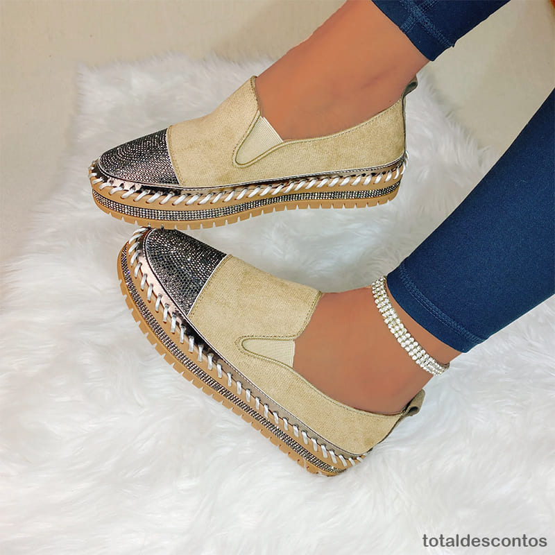 Slip On - Sapato Feminino de Luxo com Camurça e Strass