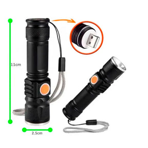 Lanterna LED UV compacta com corpo em alumínio preto, botão lateral e recarga USB. Emite luz ultravioleta ideal para detectar escorpiões, cédulas falsas e outras aplicações ocultas.