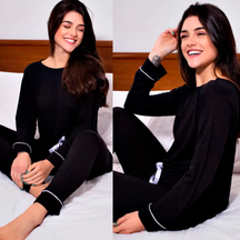 Pijama feminino de inverno em tecido Micro Sensitivity. Leve, quente e confortável, com laço de cetim na calça. Perfeito para noites frias com estilo e suavidade.